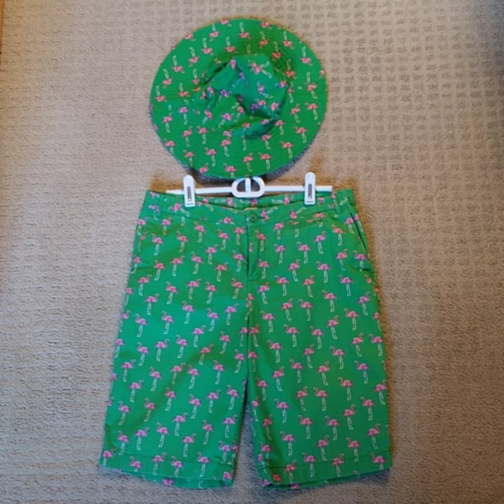 Girl's flamingo print shorts and sun hat set